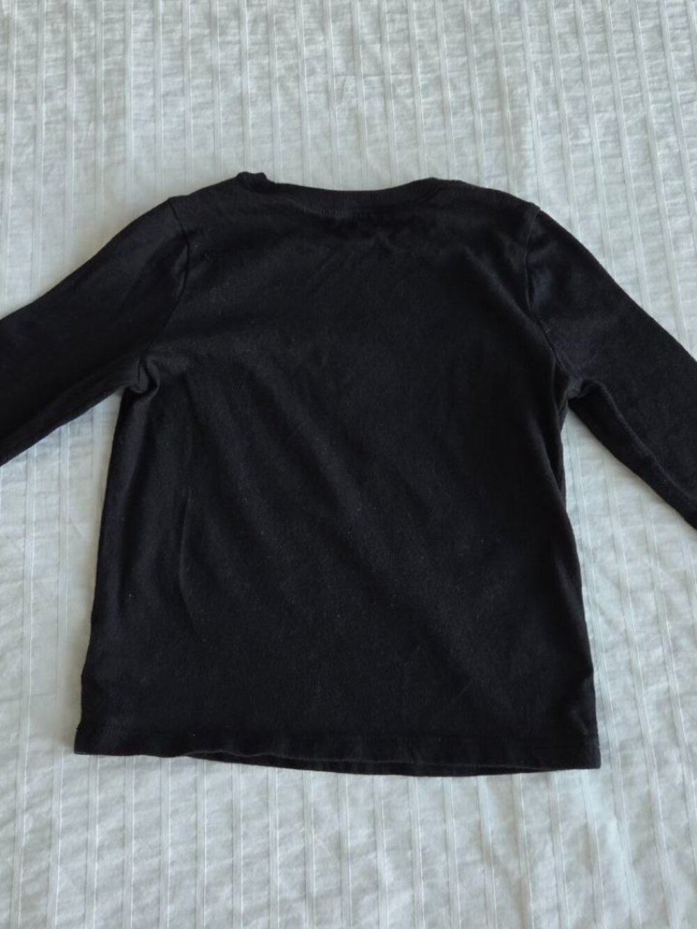 Old Navy Boys Long Sleeve T-Shirt Black Size 4T 100% Cotton Basic Crew Neck - Picture 3 of 8